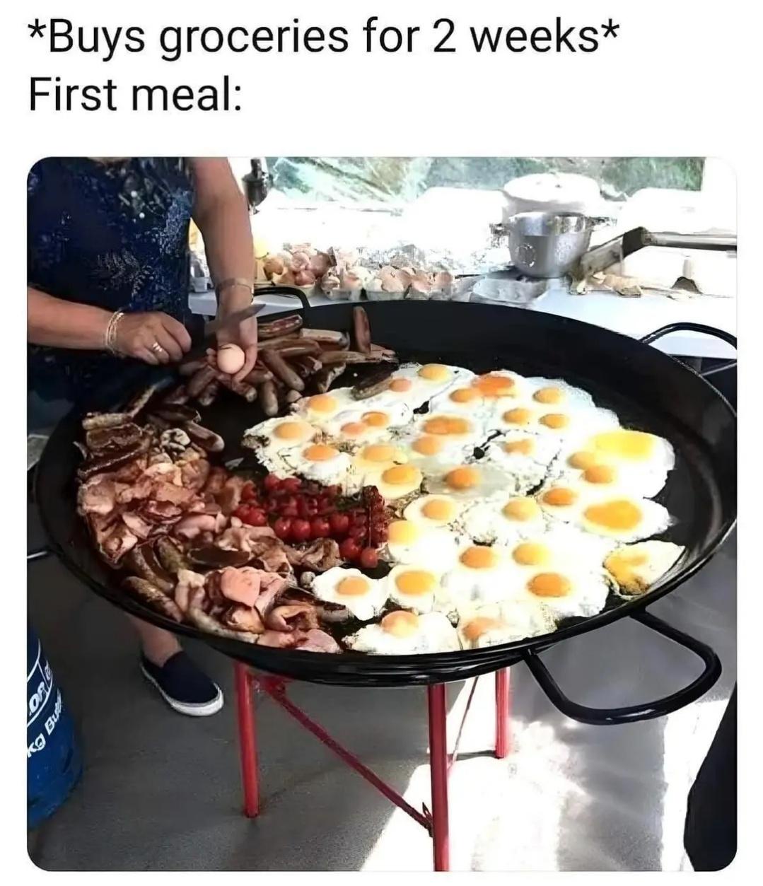 20 Memes That Could Make Even the Most Serious Face Crack 3 Buys groceries for 2 weeks