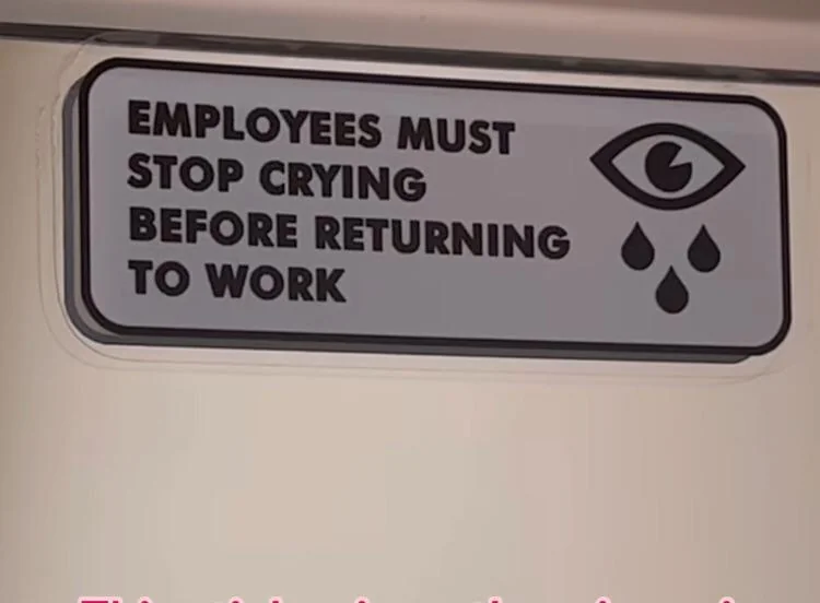 20 Oddly Funny Rules That Feel Like Inside Jokes You’re Not Part Of 18 Sign on a restaurant bathroom mirror lol
