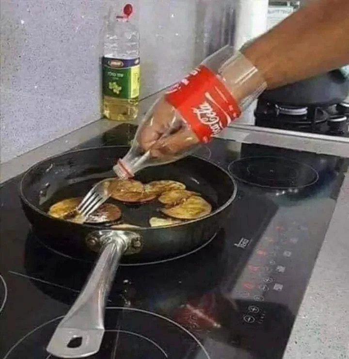 20 Funny Images That Made People Stop and Go “Hmmmmm” 10 Frying hack
