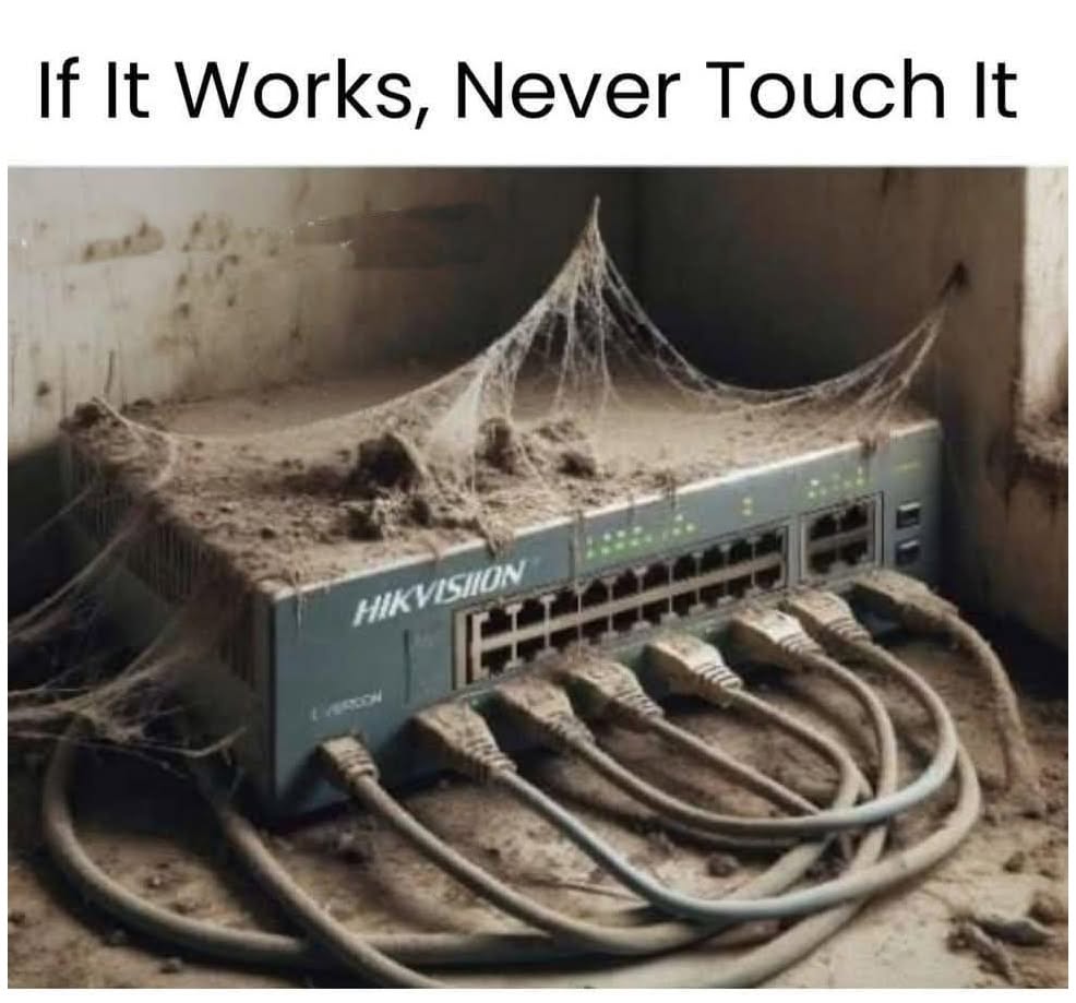 20 Geeky Computer Memes That Will Make Even Non-Geeks Laugh 13 never touch it