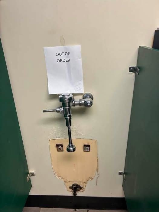 20 Unhelpful Signs That Turned Instructions Into Abstract Art 14 Out of order