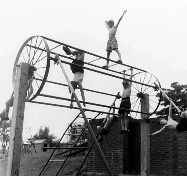 20 Playground Fails That Turned Childhood Into an Extreme Sport 4 "Play around and find out" learning in a 1970s playground.webp