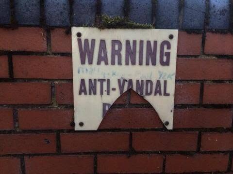 20 Unbelievable Fails That Belong in a Museum of Regret 15 Sign - you only had one job !