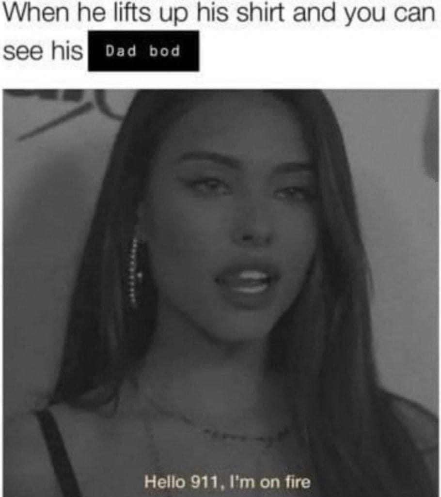 20 Memes So Utterly Deranged They Belongs In A Museum Of Unexplained Phenomena 17 When he lifts up